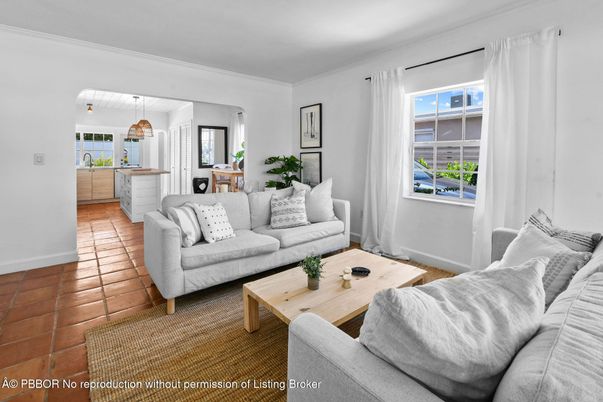 Interior, Living room, Pendant Lights