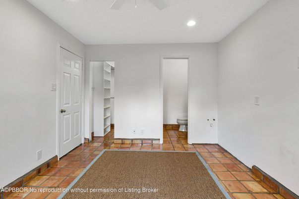 Bathroom, Empty room, Interior, Recessed Lighting