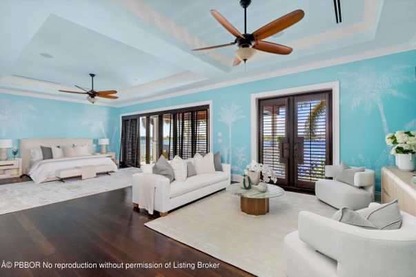 Bedroom, Interior, Living room, Recessed Lighting, Wood Texture Flooring