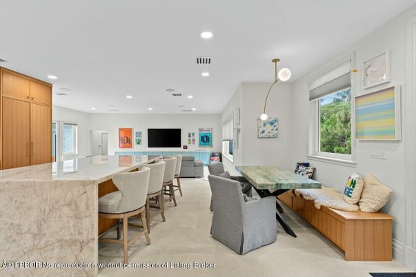Dining room, Interior, Living room, Pendant Lights, Recessed Lighting