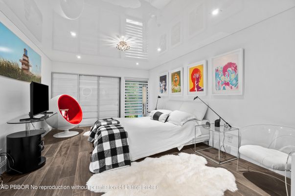 Bedroom, Interior, Pendant Lights, Recessed Lighting, Wood Texture Flooring