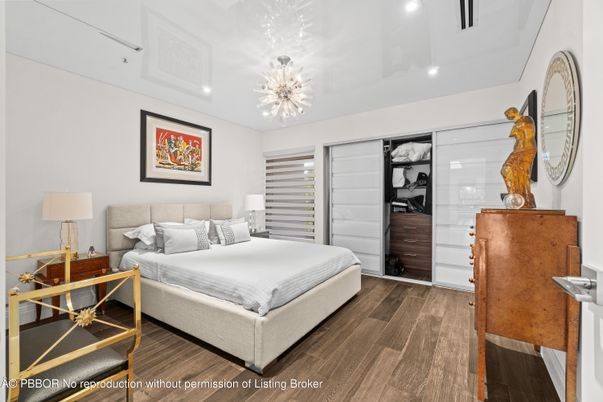 Bedroom, Interior, Pendant Lights, Recessed Lighting, Wood Texture Flooring