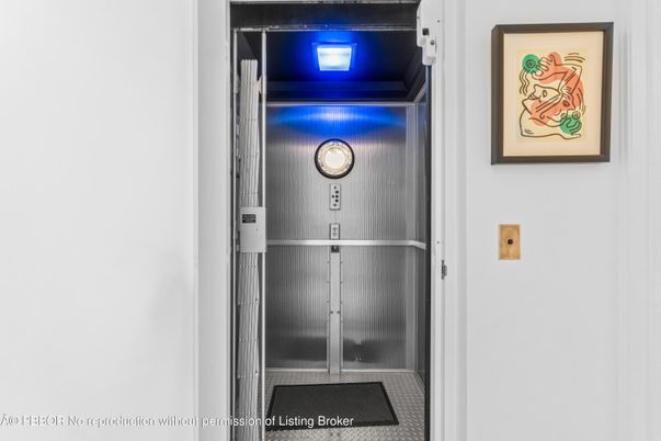 Elevator, Interior