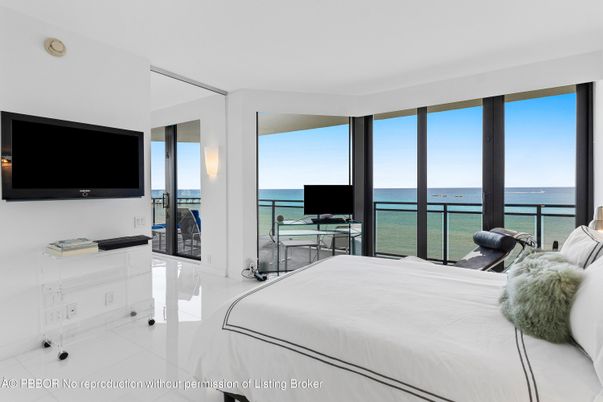 Bedroom, Interior, Water