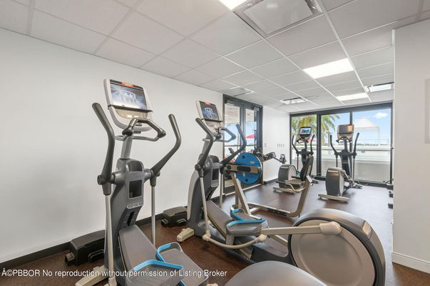 Fitness Equipment, Interior, Recessed Lighting