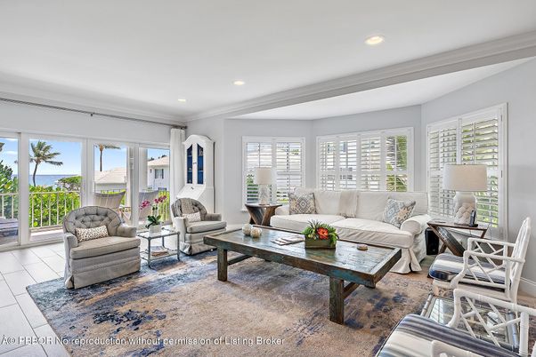 Interior, Living room, Recessed Lighting, Water