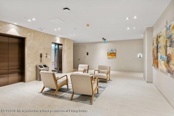 Elevator, Interior, Living room, Recessed Lighting