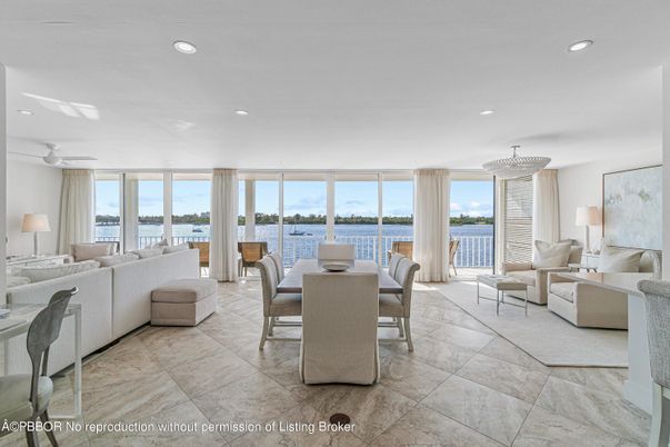 Chandelier, Dining room, Interior, Living room, Recessed Lighting, Water