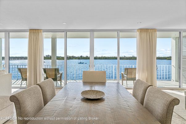 Dining room, Interior, Recessed Lighting, Water