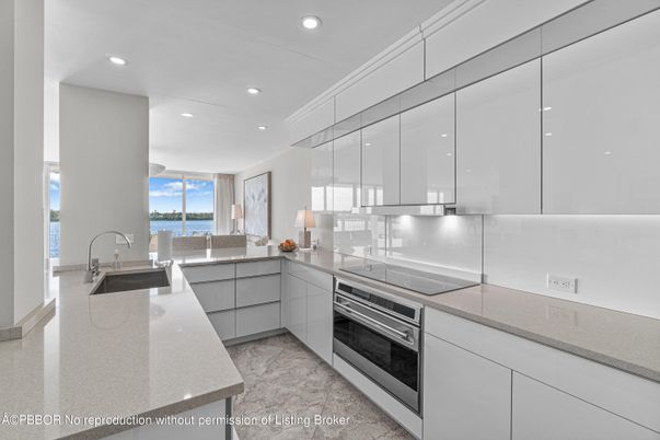 Interior, Kitchen, Recessed Lighting, Stainless Steel Appliances, Water