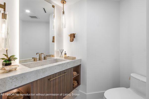 Bathroom, Interior, Pendant Lights, Recessed Lighting