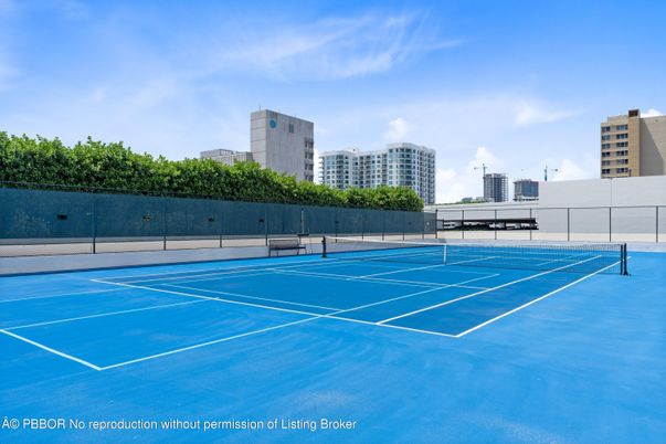 Exterior, Tennis Courts