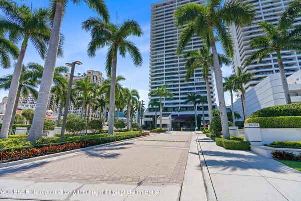Exterior, Facade, Condo Building