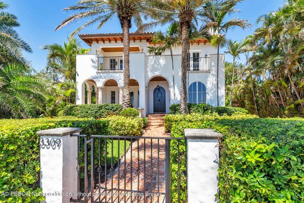 Backyard, Exterior, Facade, Spanish Mediterranean