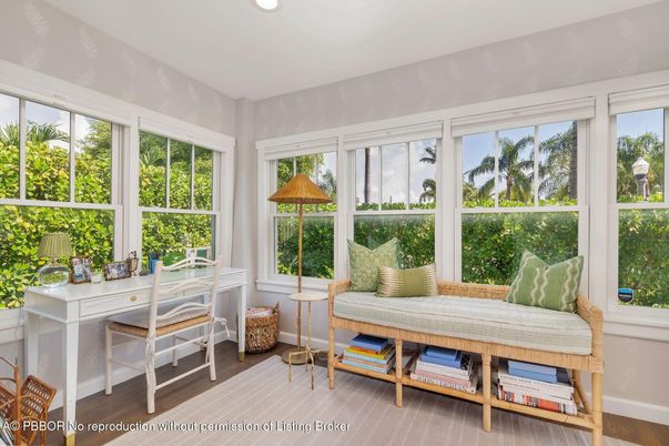 Home Office, Interior, Recessed Lighting, Sun Room, Wood Texture Flooring