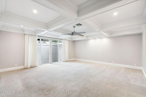 Empty room, Interior, Recessed Lighting