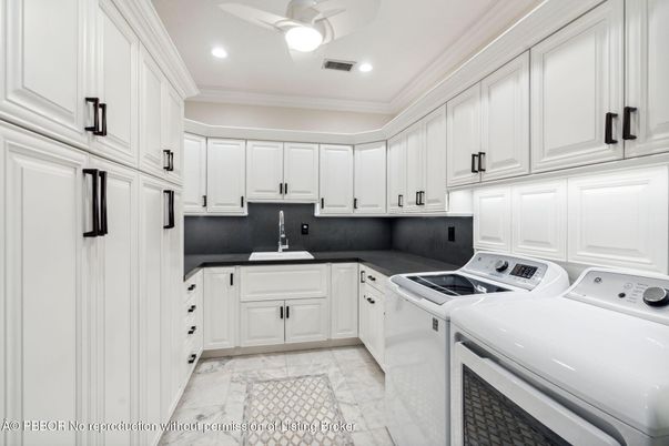 Interior, Marble, Recessed Lighting, Washer