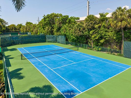 Exterior, Tennis Courts