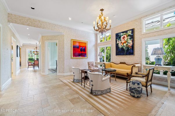 Chandelier, Dining room, Interior, Living room, Recessed Lighting