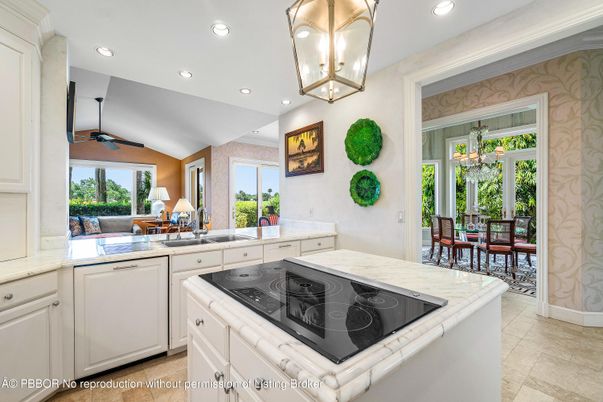 Dining room, Interior, Kitchen, Recessed Lighting