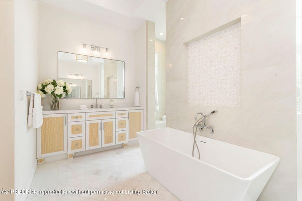 Bathroom, Dual Sink Vanities, Free Standing Baths, Interior, Recessed Lighting
