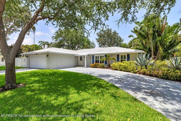 Attached, Backyard, Exterior, Facade, Ranch