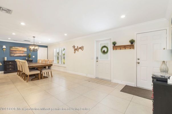 Chandelier, Dining room, Interior, Recessed Lighting