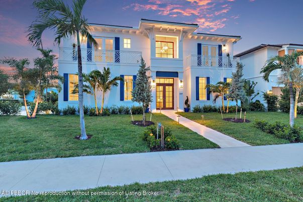 Backyard, Exterior, Facade, Mediterranean