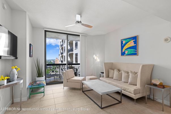 Interior, Living room, Water