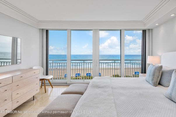 Bedroom, Interior, Recessed Lighting, Water