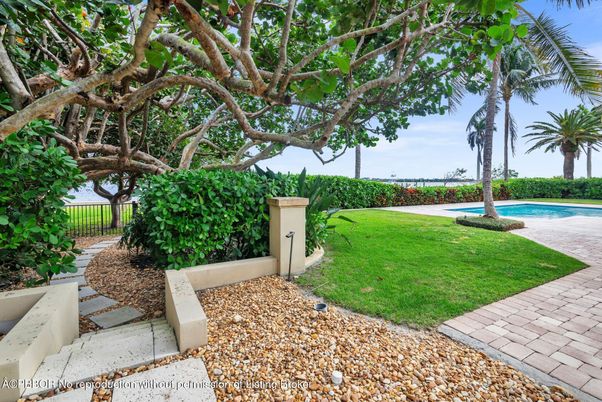 Exterior, Pool, Water
