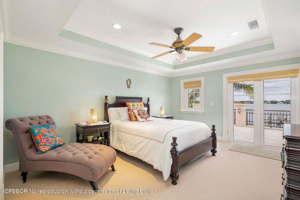 Bedroom, Interior, Recessed Lighting, Water
