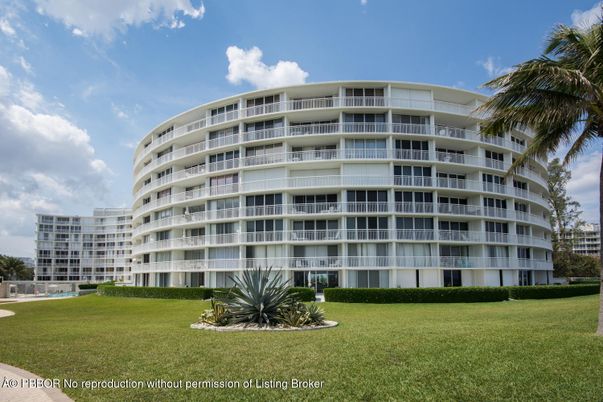 Exterior, Facade, Condo Building