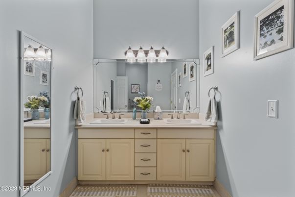 Bathroom, Dual Sink Vanities, Interior