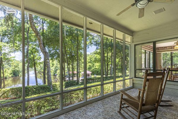 Interior, Sun Room, Water