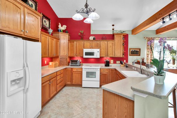 Chandelier, Interior, Kitchen, Pendant Lights, Wooden Beams
