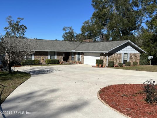 Attached, Exterior, Facade, Brick Facade, Ranch