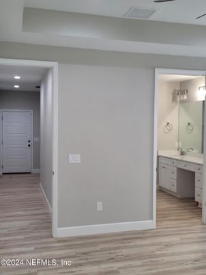 Bathroom, Interior, Recessed Lighting, Wood Texture Flooring