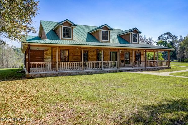 Backyard, Exterior, Facade, Log Home