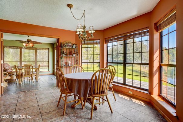 Chandelier, Dining room, Interior