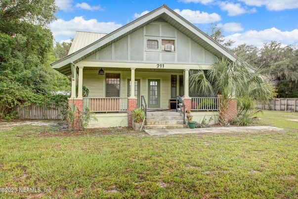Exterior, Facade, American Craftsman