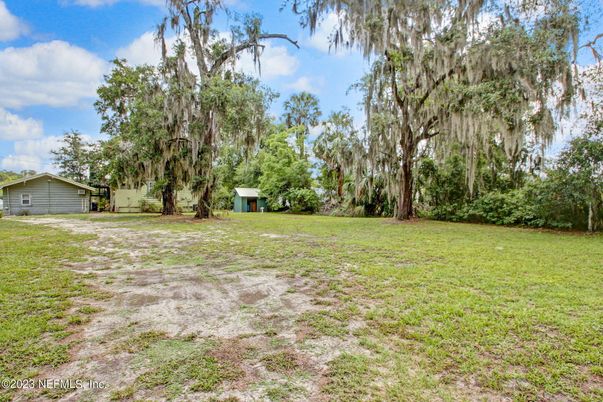 Backyard, Detached Garage, Exterior