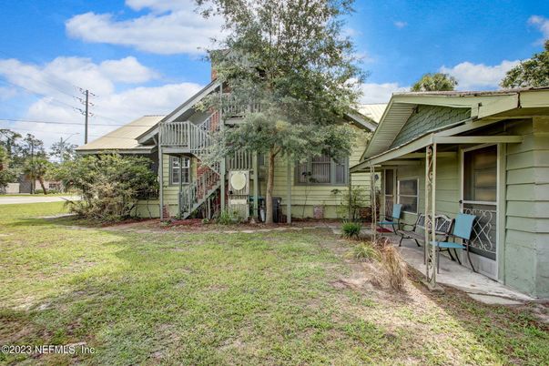 Backyard, Exterior