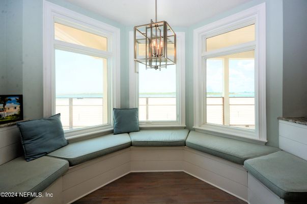 Interior, Pendant Lights, Wood Texture Flooring