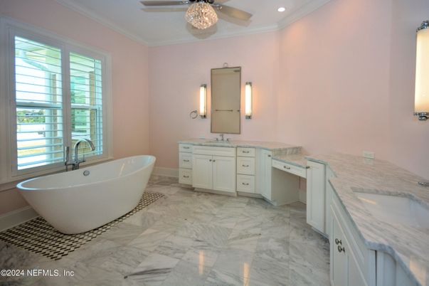 Bathroom, Dual Sink Vanities, Free Standing Baths, Interior, Marble, Recessed Lighting