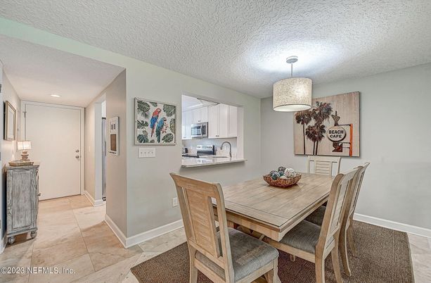 Dining room, Interior, Kitchen, Recessed Lighting