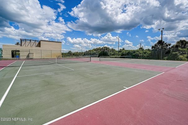 Exterior, Tennis Courts