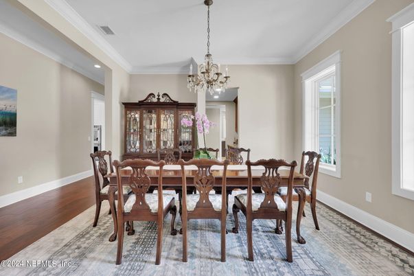 Chandelier, Dining room, Interior, Recessed Lighting, Wood Texture Flooring