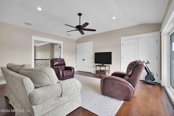 Interior, Living room, Recessed Lighting, Wood Texture Flooring