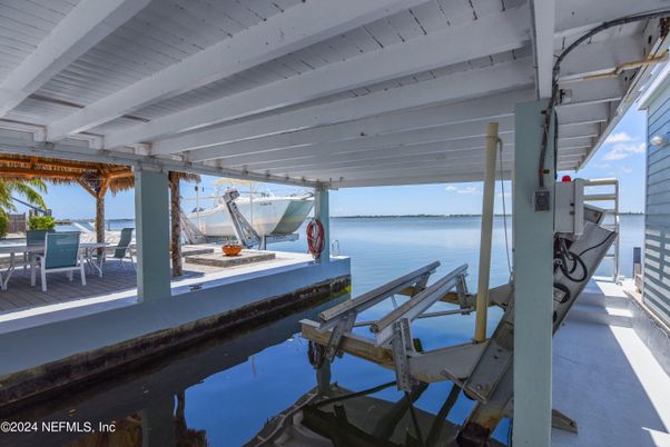 Exterior, Water